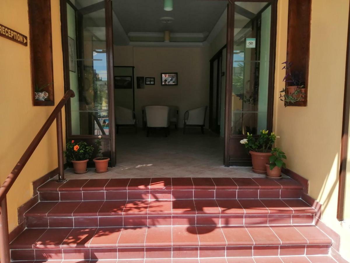 Oya Family Suites Kusadasi Luaran gambar